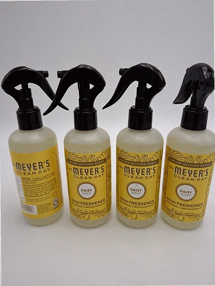Mrs. Meyer's Daisy Scent Air Freshener 8 oz Liquid (Pack of 4)